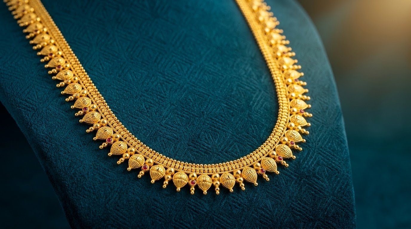 Gold Necklaces Collection
